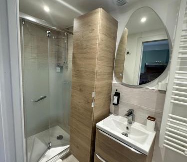 Bertrange Appartement | Mignon Appart Moderne et neuf, à 30min du Lux et pour 4pers