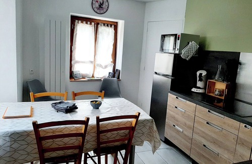 Saint-Floret Maison | Gîte la maison de Mika