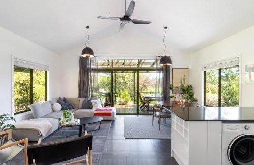 Kangaroo Valley Maison | Mike's - A Luxurious Cabin Surrounded By Nature