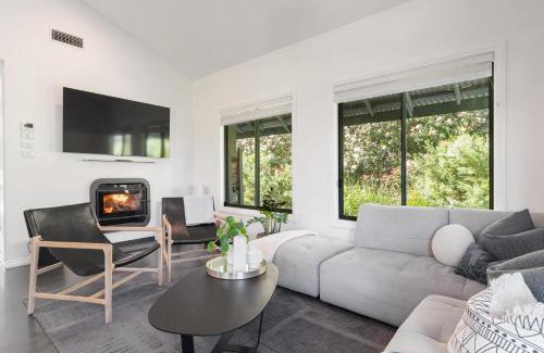 Kangaroo Valley Maison | Mike's - A Luxurious Cabin Surrounded By Nature