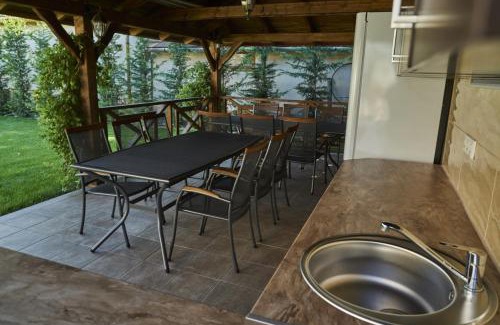 Kunszentmiklos Appartement | MiklósGrill - Kunszentmiklósi Étterem és Panzió