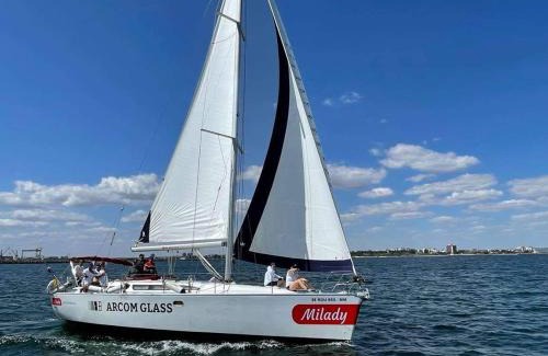Arsa Location De Bateaux | Milady Yachting