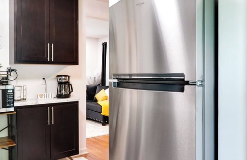 University City Maison | Milan LuxenModern Glam Meets Cozy Comfort in University City!