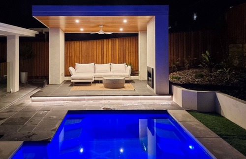 Boolaroo Maison | Milburn Circuit Boolaroo 44 - Entertainer's delight, inside and out