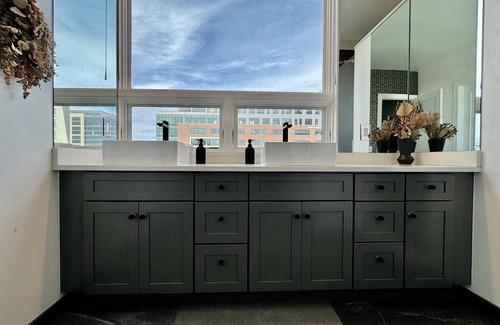 River North Art District Maison | Mile-High Modern Retreat: Your Denver Getaway