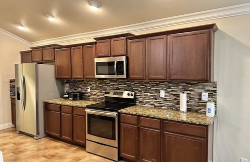 Midland Maison | Mile High Retreat - Spacious 4-bedroom home