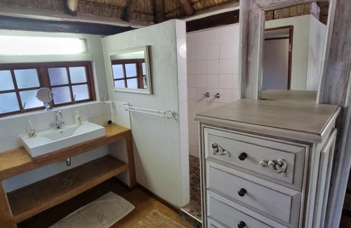 Bela-Bela Cabine | Milkwood Cottage Mabalingwe