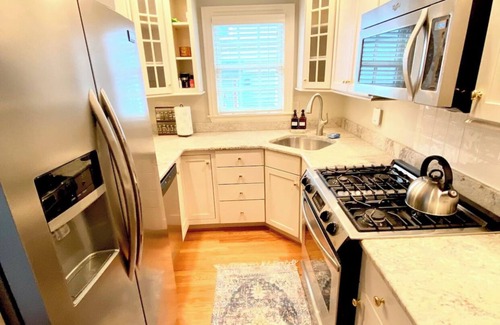 Williamsville Maison | Mill House 3 bedroom in Williamsville/Buffalo