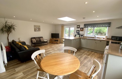 Newton St Loe Cottage | Mill Lane Cottage, un joli chalet dans une belle campagne, à 6 kilomètres de Bath.