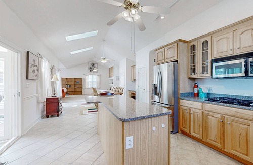 Mill Pond Acres Maison | Mill Pond Acres home w/pool table, Xbox X, free WIFI
