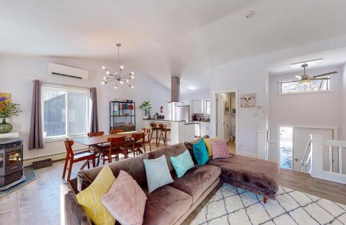 Quechee Maison | Mill Run 2A - The Birdhouse