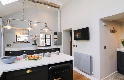Chipping Campden Cottage | MILLBANK COTTAGE, family friendly in Mickleton, Gloucestershire