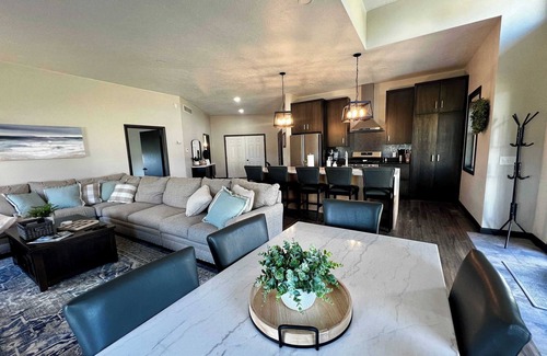 Sugarcreek Maison | Millhart Family Lodge & Rec Center