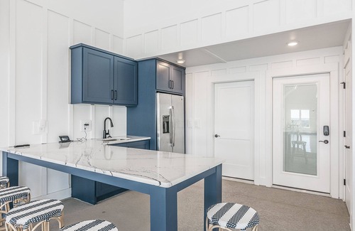 Celina Maison | Million Dollar View Lakehouse on Dale Hollow Lake