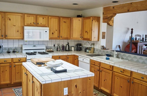 Placitas Maison | Million Dollar View Out in the Country Yet 20 lovely minutes to Albuq & 35 to SF