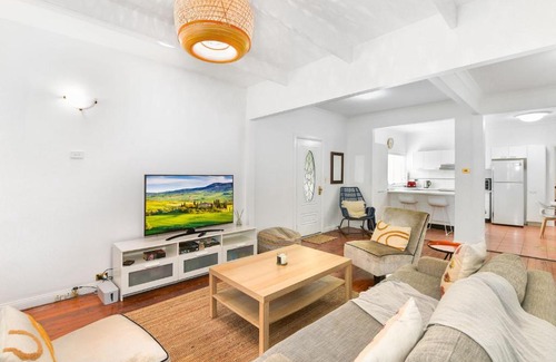 Budgewoi Maison | Mimosa Sands