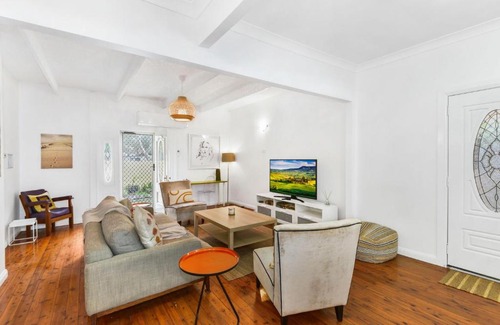 Budgewoi Maison | Mimosa Sands