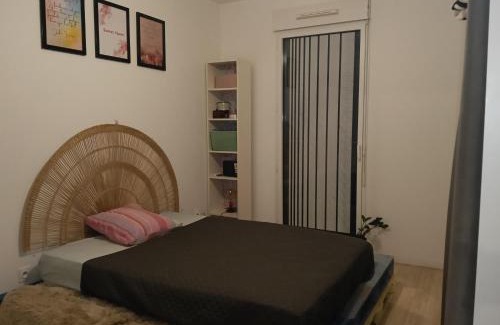 Republique - Les Ponts Maison | Mina Home