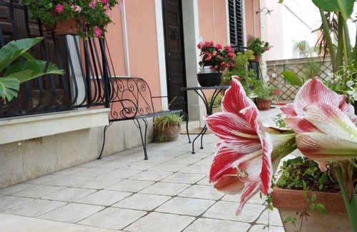 Avola Maison | MINI APPARTEMENT "IL GIGLIO" ÉTAGE PENTHOUSE 2ème ÉTAGE