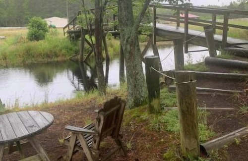Allen Cabine | Mini Cabin 3 Near Ocean City & Assateague On catch and release fishing lake