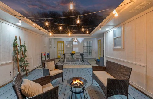 Lake Highlands Maison | Mini Golf | Pool | Game room | Stylish & Spacious | Wifi | Free Parking