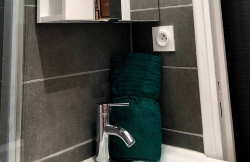 Montlhery Appartement | ☆ Mini Studio 5* - Montlhéry Centre ☆
