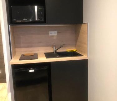Aurillac Appartement | Mini Studio avec Terrasse