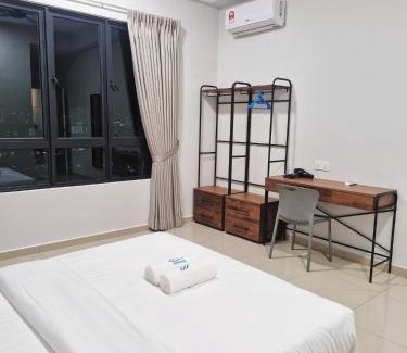 Melayu Appartement | Minimalist Dual-Key Stay 4BR at Farlim Penang by BNB4U