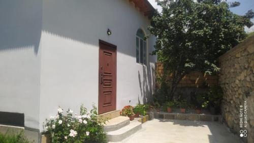 Sheki Maison | Minimalist Escape