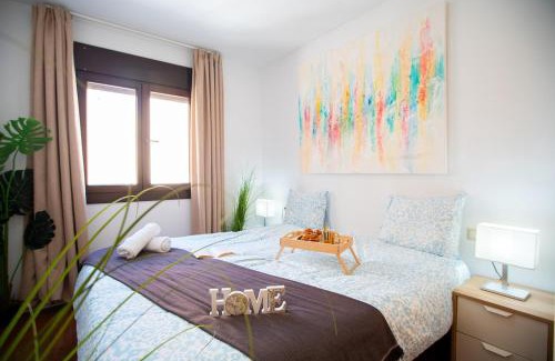 Carretera de Cadiz Appartement | Minimalist Executive Stay with FREE Parking - Malaga Center