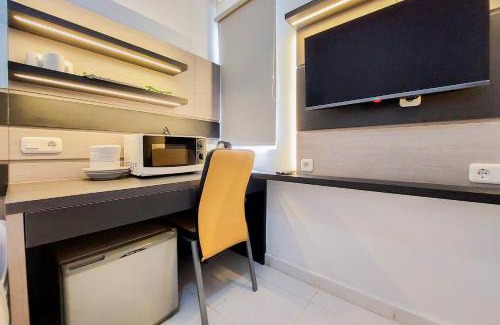Tangerang Appartement | Minimalist Studio Apartment (No Kitchen) at Aeropolis Residence By Travelio