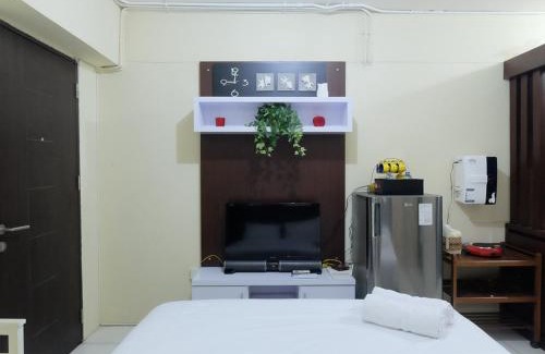 Kebagusan Appartement | Minimalist Studio at Kebagusan City Apartment By Travelio