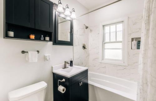 Hiawatha Maison | Minnehaha Falls Hideaway