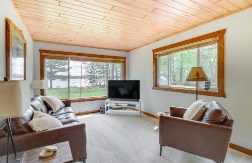 Ossipee Maison | Minnesota Cabin with Deck and Private Beach