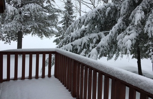 Lac du Flambeau Cabine | Minocqua Lac du Flambeau WI Northwoods Log Loft Cabin on Amber Lake