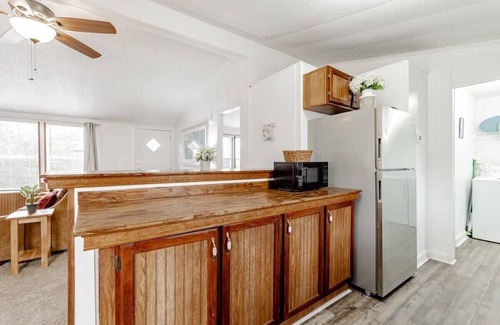 West Columbia Maison | Mins to Downtown & Working Desk - Gamecock Roost