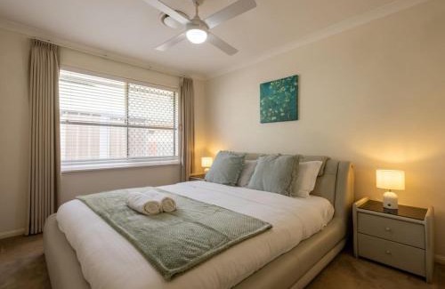 Forest Lake Maison | Mins to Shop n Lake 4 beds family retreat with pool