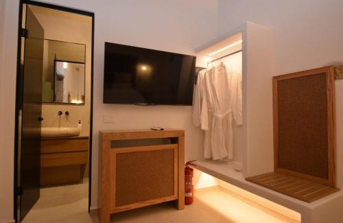 Koutouloufari Villa | Mint Villa Private Pool and Jacuzzi by Checkin