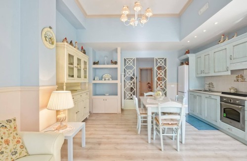 Agropoli Villa | Minucciola at la Bouganville apartment with private garden, parking and pool