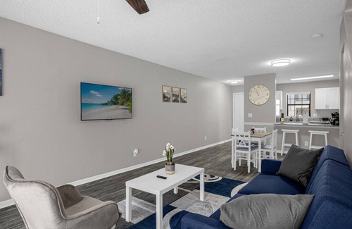 University Maison | Minutes from Moffit and Busch Gardens