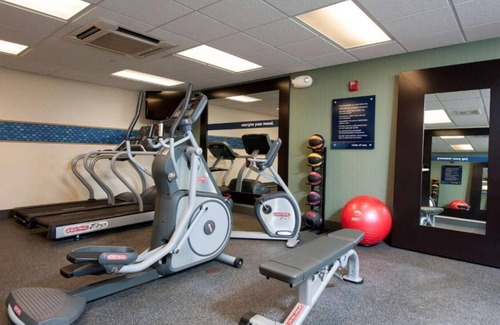 Quad Cities Maison | MINUTES FROM QUAD CITY INTERNATIONAL AIRPORT