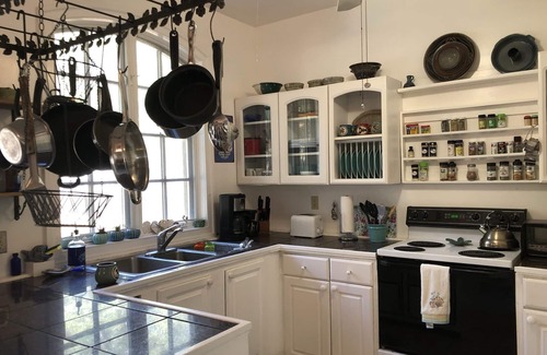 Daufuskie Island Maison | Minutes from the beach, with indoor hot tub