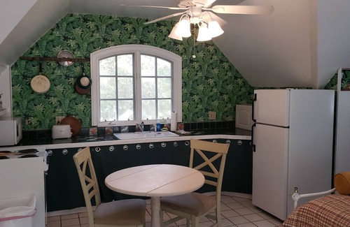 Daufuskie Island Maison | Minutes from the beach, with indoor hot tub
