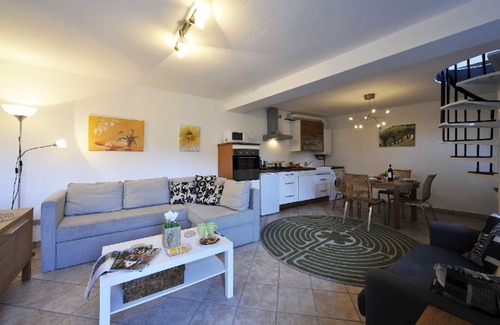 Musso Appartement | moderne, spacieux, beauté et tranquillité, vue sur le lac et la montagne, WiFi haut débit