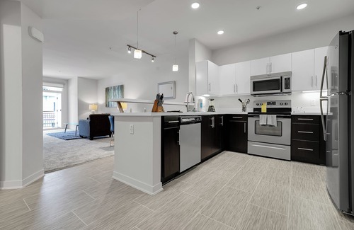 Mira Mesa Appartement | Mira Mesa Square 1 BR | pool | gym