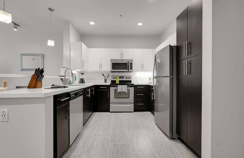 Mira Mesa Appartement | Mira Mesa Square 1 BR | pool | gym