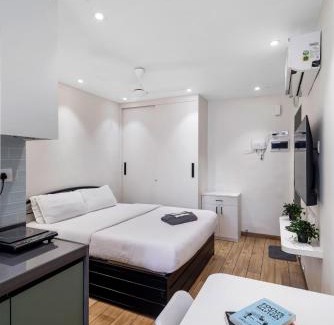 Pali Hill Appartement | Mira Studio Bandra W by The Bombay Home Company