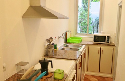 El Clot Appartement | MIRABARNA Patio 1 - près de la Sagrada Familia - Nettoyage professionnel / WiFi