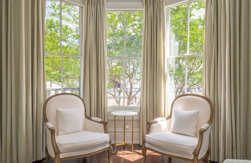 Historic Downtown Savannah Copropriété | Mirabelle Suite 2 - Private Suite in Historic Savannah