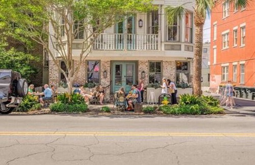Historic Downtown Savannah Copropriété | Mirabelle Suite 2 - Private Suite in Historic Savannah
